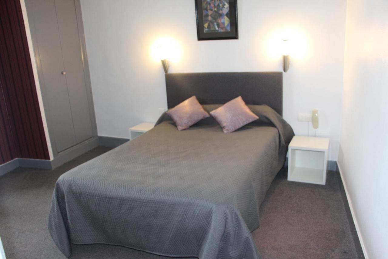 Hotel Au Chapon Fin Poitiers Zewnętrze zdjęcie