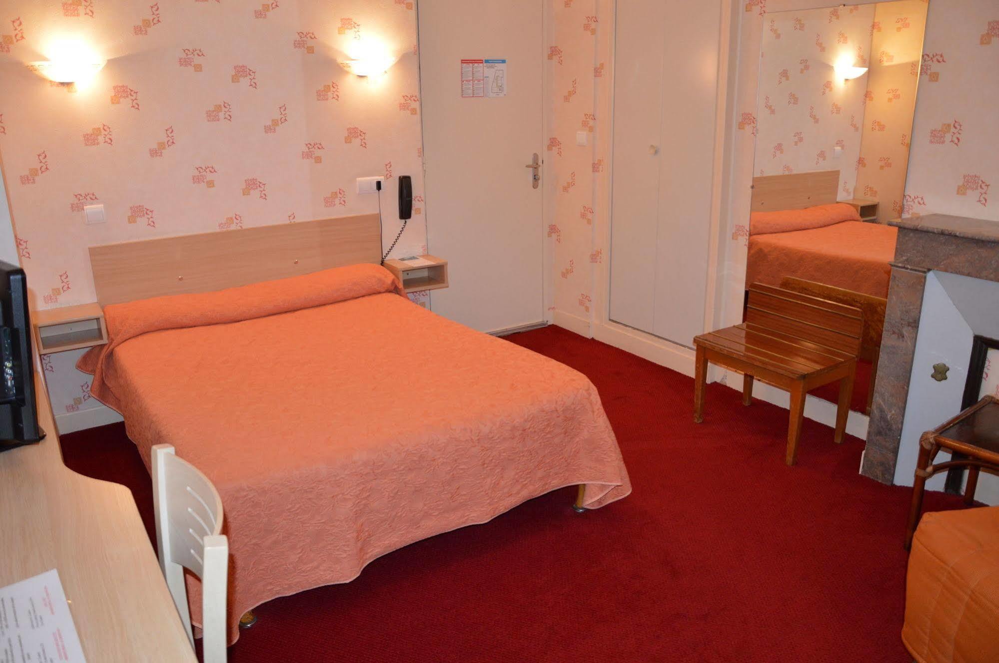 Hotel Au Chapon Fin Poitiers Zewnętrze zdjęcie